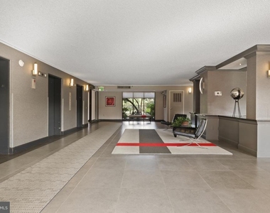 200 N Pickett Street - Photo Thumbnail 27