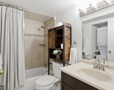 200 N Pickett Street - Photo Thumbnail 20