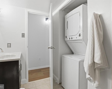 200 N Pickett Street - Photo Thumbnail 22