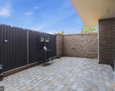 200 N Pickett Street - Photo Thumbnail 46
