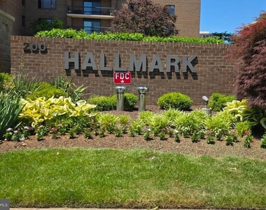 200 N Pickett Street - Photo Thumbnail 48