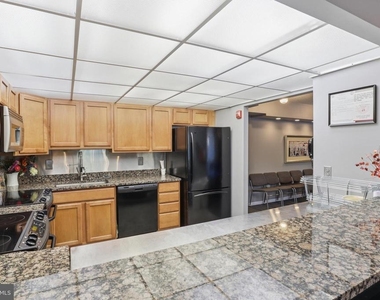 200 N Pickett Street - Photo Thumbnail 34