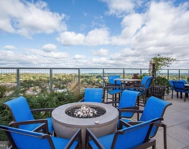 851 N Glebe Road N - Photo Thumbnail 12