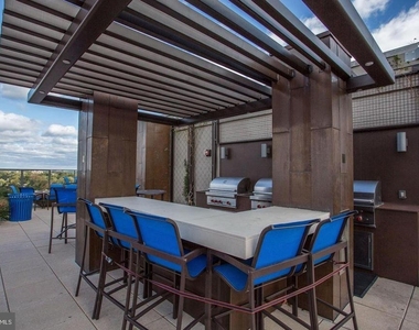 851 N Glebe Road N - Photo Thumbnail 13