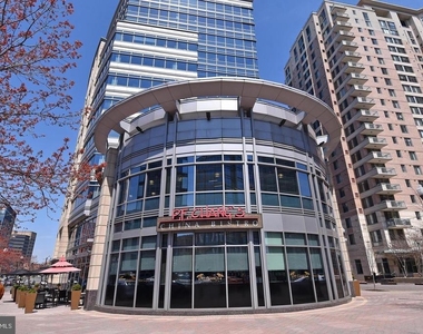 851 N Glebe Road N - Photo Thumbnail 18