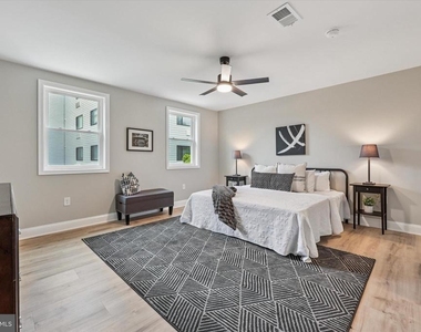 4359 Mitchell Street - Photo Thumbnail 6