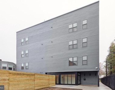1330 S Patton Street - Photo Thumbnail 11