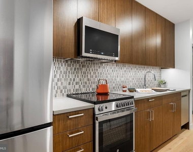 210 S 12th Street - Photo Thumbnail 18