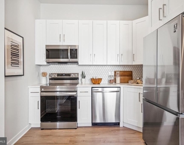 1330 S Patton Street - Photo Thumbnail 11