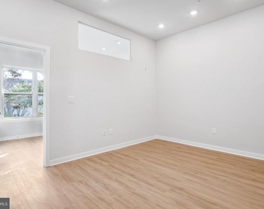 1330 S Patton Street - Photo Thumbnail 20