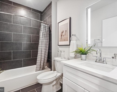 1330 S Patton Street - Photo Thumbnail 8