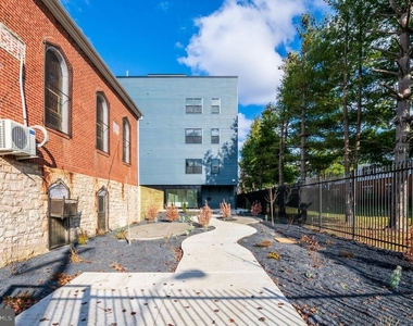 1330 S Patton Street - Photo Thumbnail 15