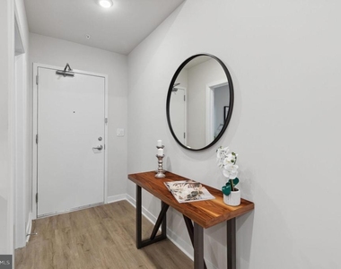 1330 S Patton Street - Photo Thumbnail 10