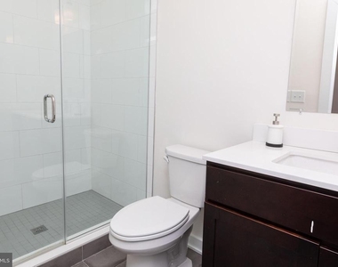 962 N 8th Street - Photo Thumbnail 7