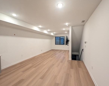3639 Earp Street - Photo Thumbnail 5