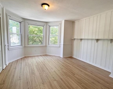 2524 Bonaffon Street - Photo Thumbnail 10