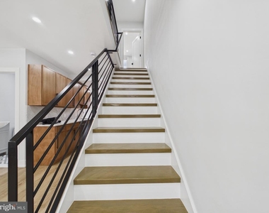 2229 Oakford Street - Photo Thumbnail 5