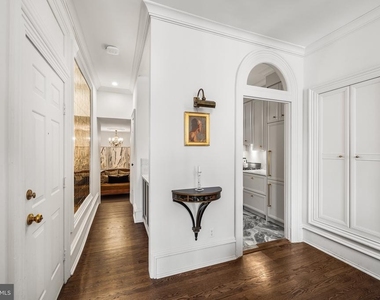 2308-10 Spruce Street - Photo Thumbnail 19
