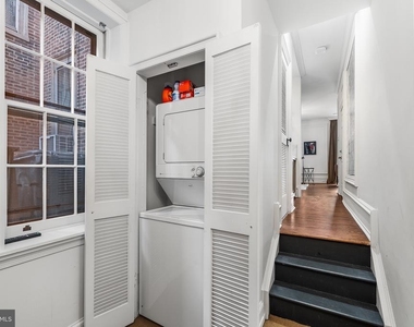 2308-10 Spruce Street - Photo Thumbnail 23
