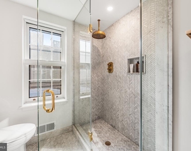 2308-10 Spruce Street - Photo Thumbnail 25