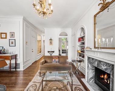 2308-10 Spruce Street - Photo Thumbnail 9