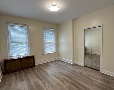 5030 Hazel Avenue - Photo Thumbnail 4