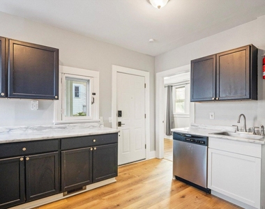 701 Washtenaw Avenue - Photo Thumbnail 4
