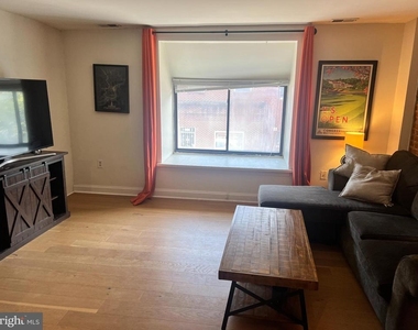 2031-9 South Street - Photo Thumbnail 8