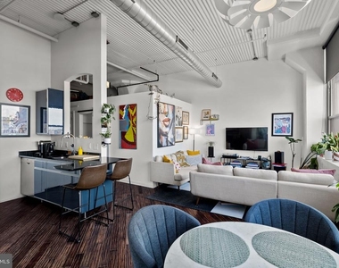 2200 Arch Street - Photo Thumbnail 1