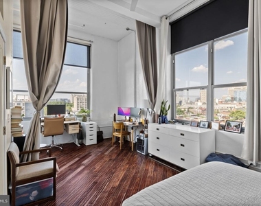 2200 Arch Street - Photo Thumbnail 13