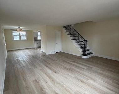 6023 Horrocks Street - Photo Thumbnail 2