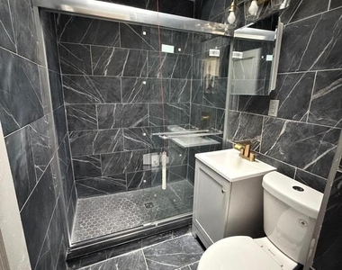 6023 Horrocks Street - Photo Thumbnail 24