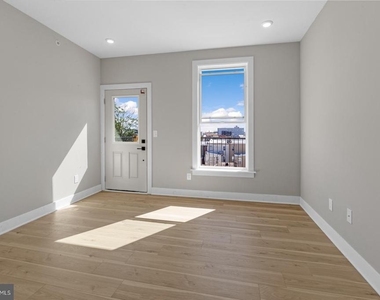 1935 N 2nd Street - Photo Thumbnail 10