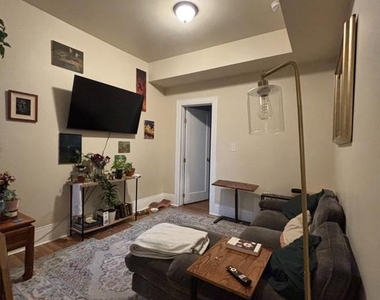 1309 N 19th Street - Photo Thumbnail 2