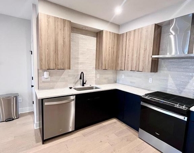 315 W Berks Street - Photo Thumbnail 4