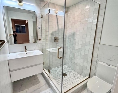 315 W Berks Street - Photo Thumbnail 14