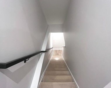 315 W Berks Street - Photo Thumbnail 6