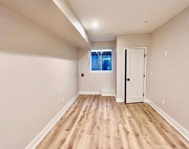 315 W Berks Street - Photo Thumbnail 12
