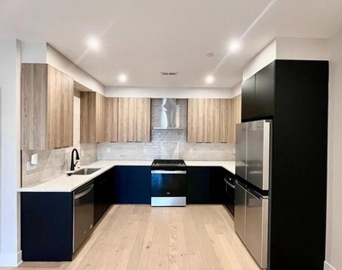 315 W Berks Street - Photo Thumbnail 2
