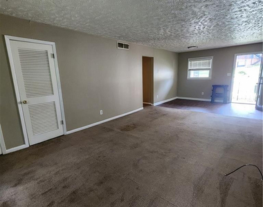 3212 Tallywood Drive - Photo Thumbnail 1