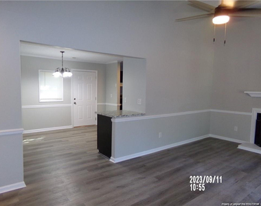 122 Girard Avenue - Photo Thumbnail 3
