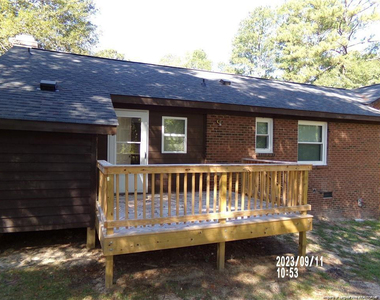 122 Girard Avenue - Photo Thumbnail 1
