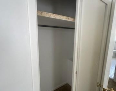 338 Summer Hill Road - Photo Thumbnail 17