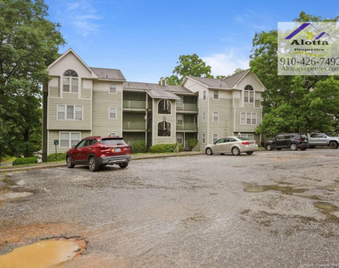 6804-2 Willowbrook Drive - Photo Thumbnail 3