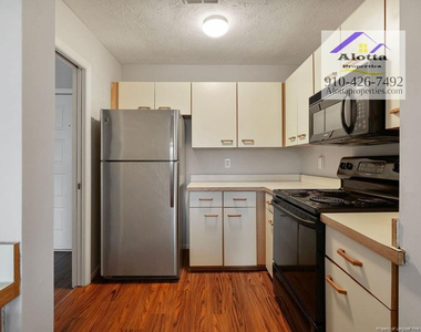 6804-2 Willowbrook Drive - Photo Thumbnail 6