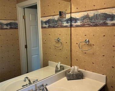 4890 Independence Drive - Photo Thumbnail 10