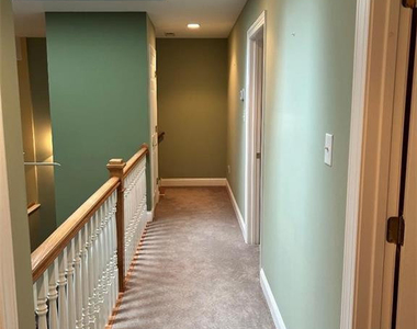 4890 Independence Drive - Photo Thumbnail 9
