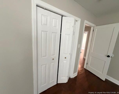 909 Sandalwood Drive - Photo Thumbnail 15