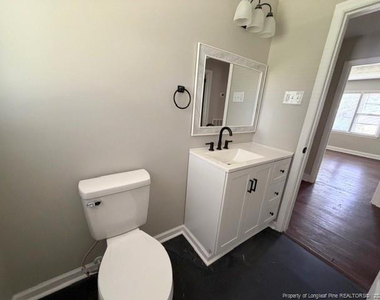 909 Sandalwood Drive - Photo Thumbnail 18
