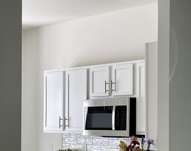 3525 Londonville Lane - Photo Thumbnail 7